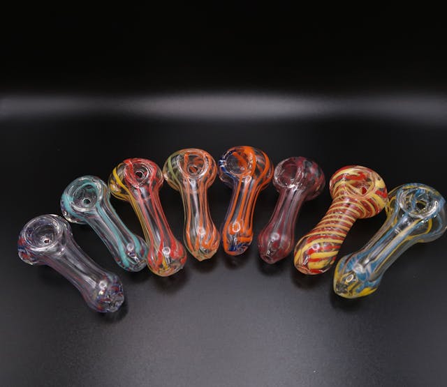 Swirl Glass Hand Pipe - 2.5"